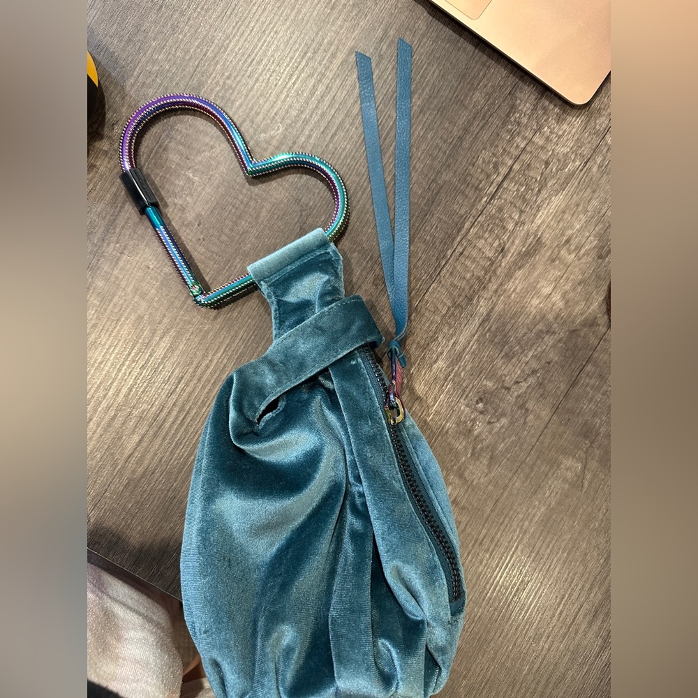 Aimee Kestenberg All my Heart Pouch - Picture 2 of 5